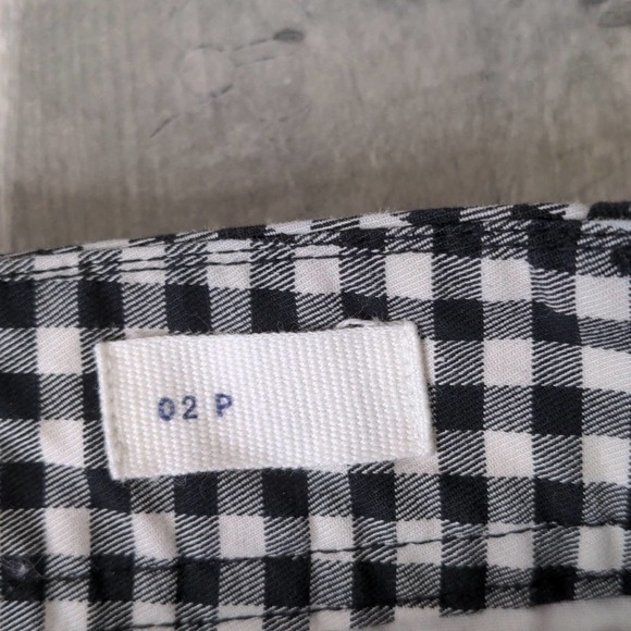 GAP Black & White Checkered City Shorts 3" inseam size 2 - Picture 9 of 12